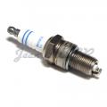 WR7DC Spark plug 944 + 944 S + 944 Turbo 968 + 928 S + 911 3,2L (84-89) Catalysée